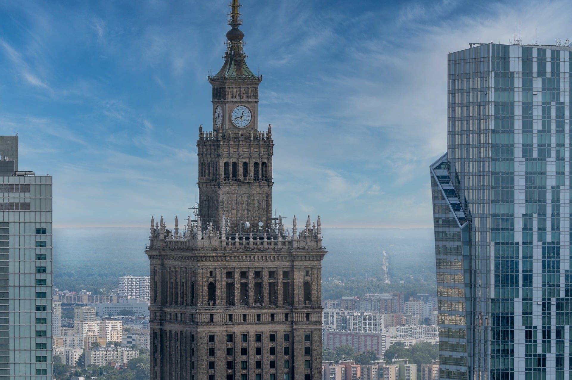 Dobre lokalizacje na działalność usługową firmy w Warszawie